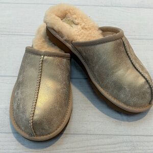 UGG Tan Shearling Lined Footwear